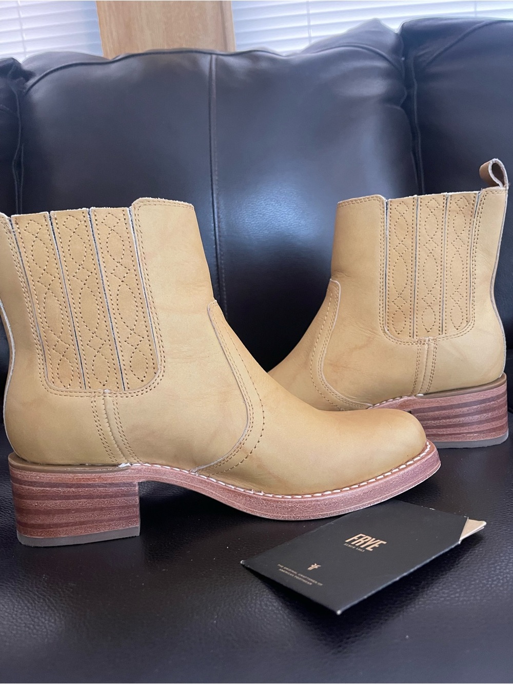 Frye Campus Chelsea Boots - Picture 4 of 13